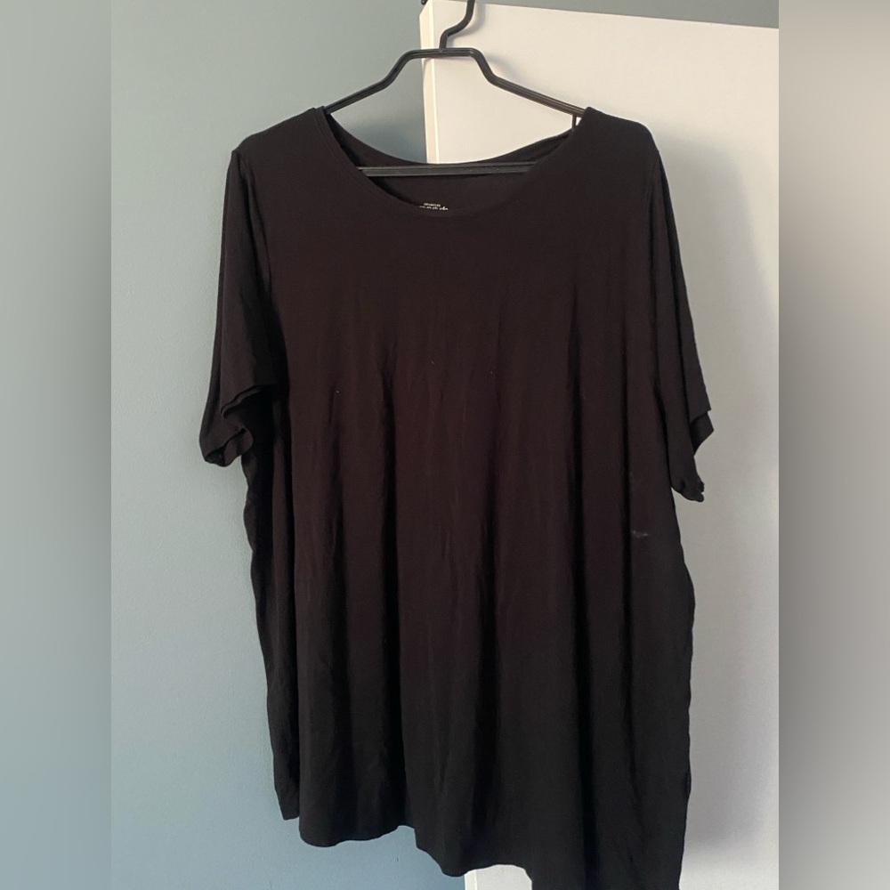 Black Short Sleeve T-Shirt